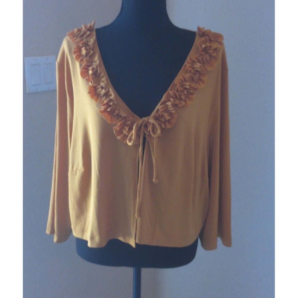 JULIAN TAYLOR NEW YORK WOMENS SIZE 22 SHRUG RUFFLED NECKLINE
